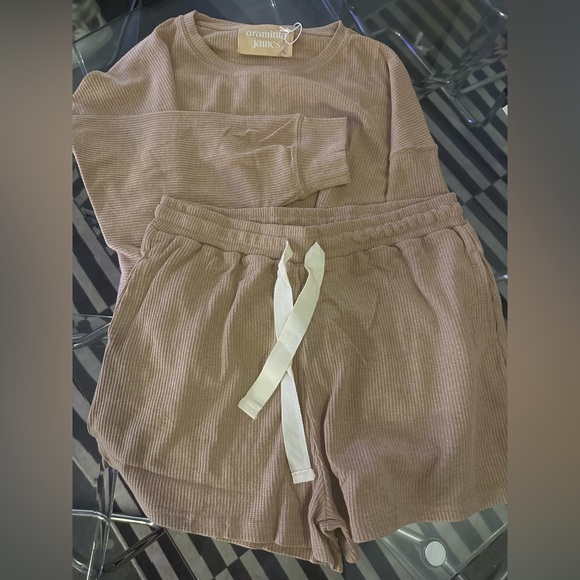 Araminta James Two Piece Set *NEW* - Picture 4 of 4